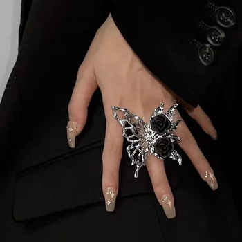 Изысканные модные украшения: новое дизайнерское кольцо в форме бабочки с цветочным узором 2023 года, женские кольца без застежки, коктейльное кольцо