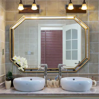 Светлая роскошная прихожая, декоративные зеркала на крыльце, спальня в европейском стиле, зеркало в ванной комнате, Примерочная, гардеробная, настенное зеркало