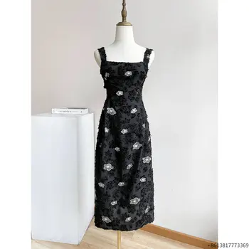Новое черное платье на подтяжках в цветочек с женственным темпераментом и модным поясом, подчеркивающим длинное платье для похудения