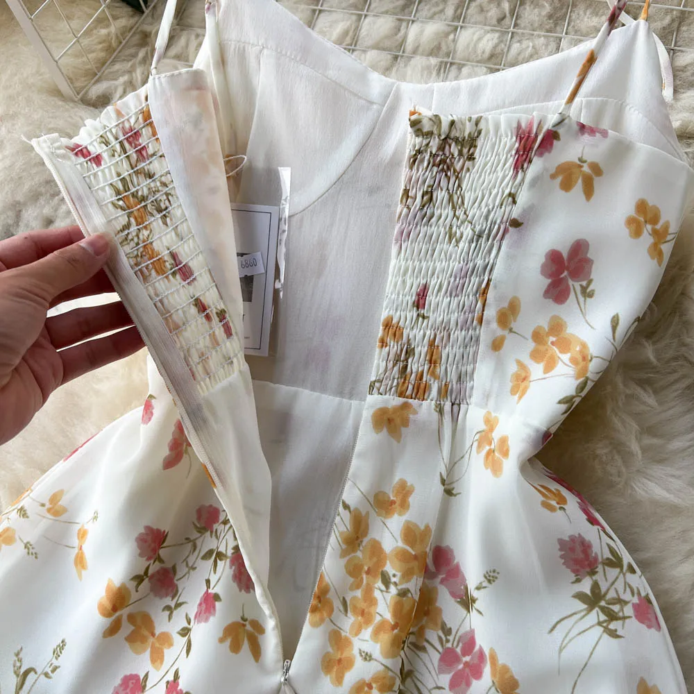 Милое платье-комбинация с цветочным принтом, платье трапециевидной формы с открытыми плечами, шикарное летнее Корейское модное пляжное платье, женский сарафан для отпуска 4