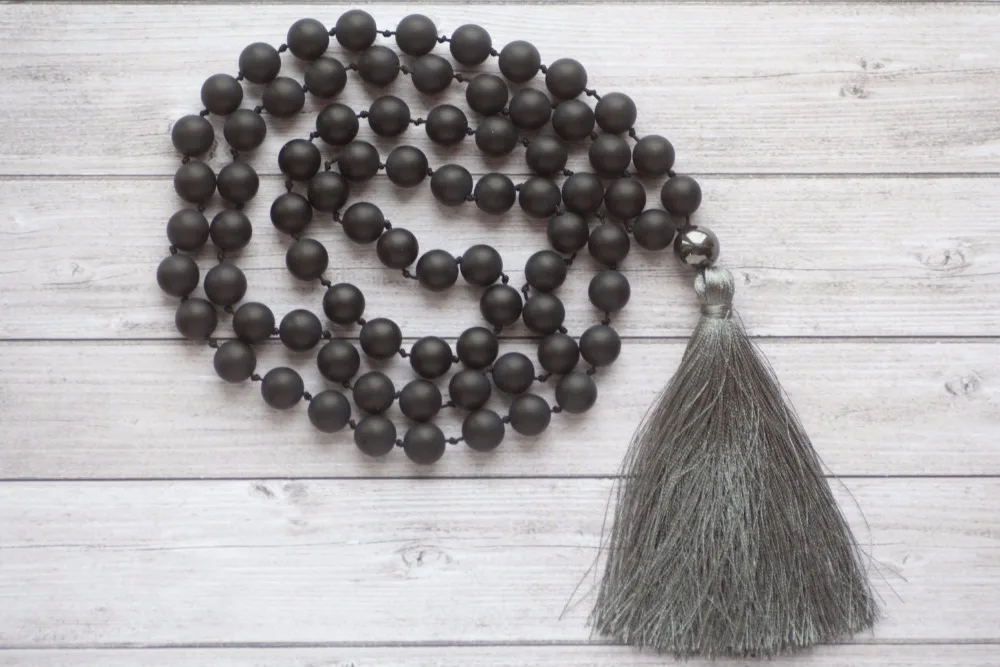 Ожерелье из 108 бусин Мала, ожерелье из матового черного оникса, Длинные ожерелья из серого тасселя, Молитвенные ожерелья, Бусы для медитации Йога Мала, ювелирные изделия 2